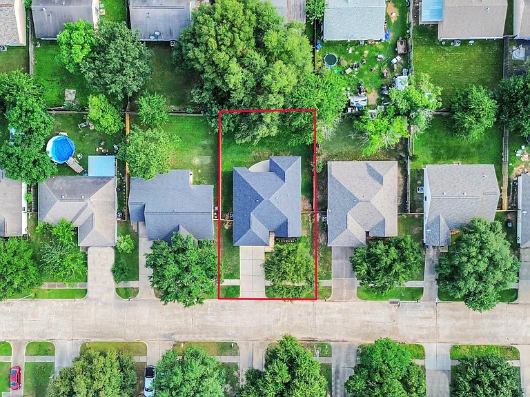 24118 Wild Horse Ln — Photo 37