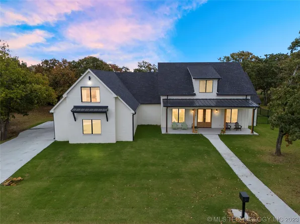 12381 Lakeview Rd, Sperry, OK 74073