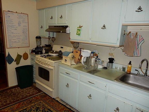 4th image of 516 Mishawaka St