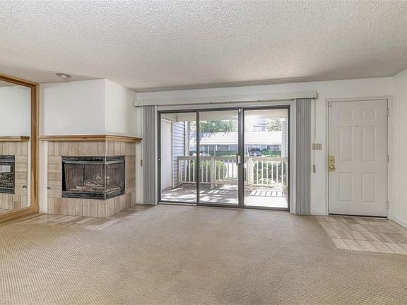 4th image of 8789 W 106th Ter