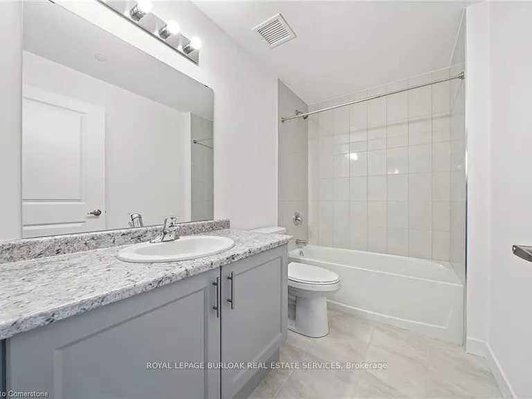 460 Dundas St E #230 — Photo 14