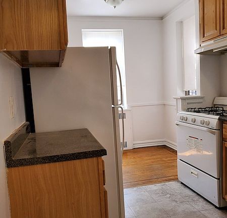2nd image of 69-81 108th St #5W