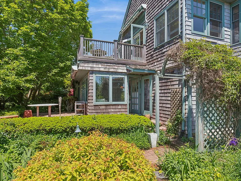 146 Westminster Rd — Photo 5