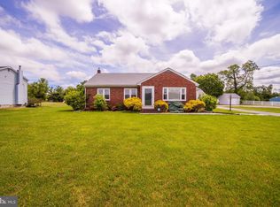 82 W Tomlin Station Rd, Mickleton, NJ 08056