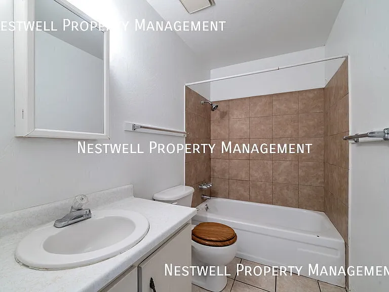 1881 W Lake Park Dr #3 — Photo 9