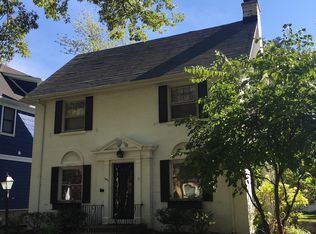 1431 Garden St, Park Ridge, IL 60068