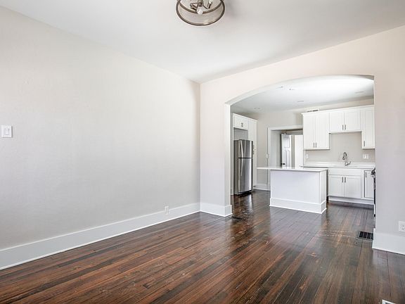 4th image of 1128 Tamm Ave
