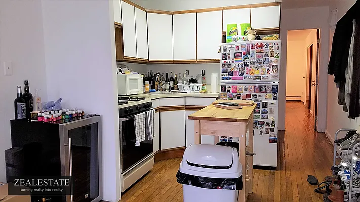 Rented by ZealEstate Group Inc | media 68