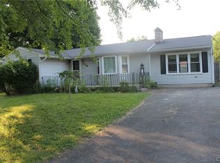 116 Welsh Dr, Camillus, NY 13031