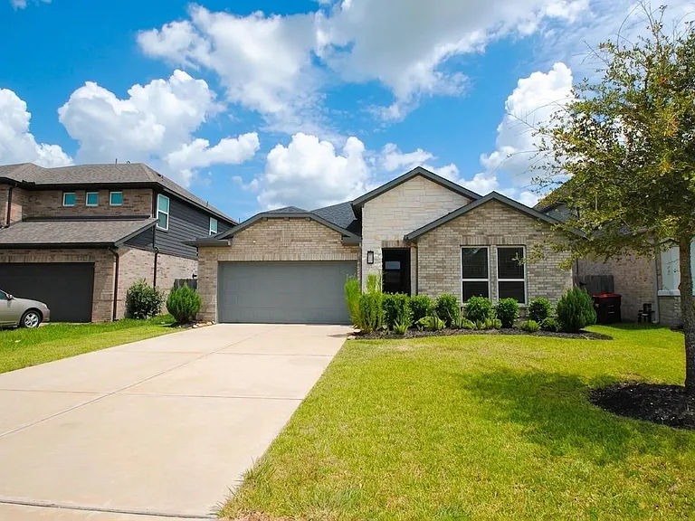 8326 Oakland Heights Ln — Photo 37