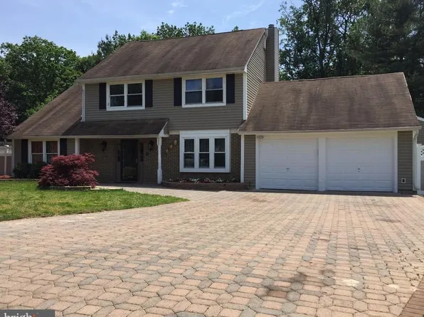 122 Franklin Dr, Mullica Hill, NJ 08062