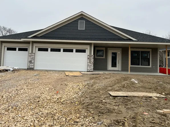 1954 Woods Point, Waconia, MN 55387