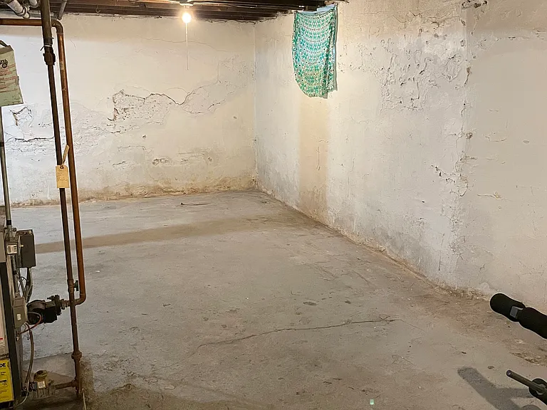 2019 Willow Ave N — Photo 11