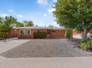 1809 Cornell Dr SE, Albuquerque, NM 87106