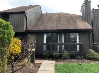 370 Westgate Dr #370, Edison, NJ