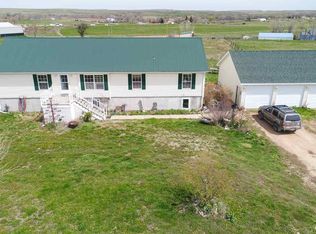 11312 Rock Ridge Ln, Belle Fourche, SD 57717