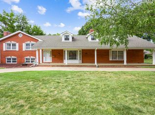 5721 E Chadowes St, Wichita, KS 67208