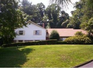 400 Caranel Cir, Penn Valley, PA 19072