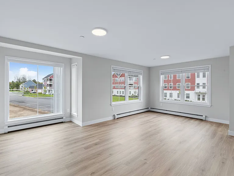 28 Hackamore Ave — Photo 33