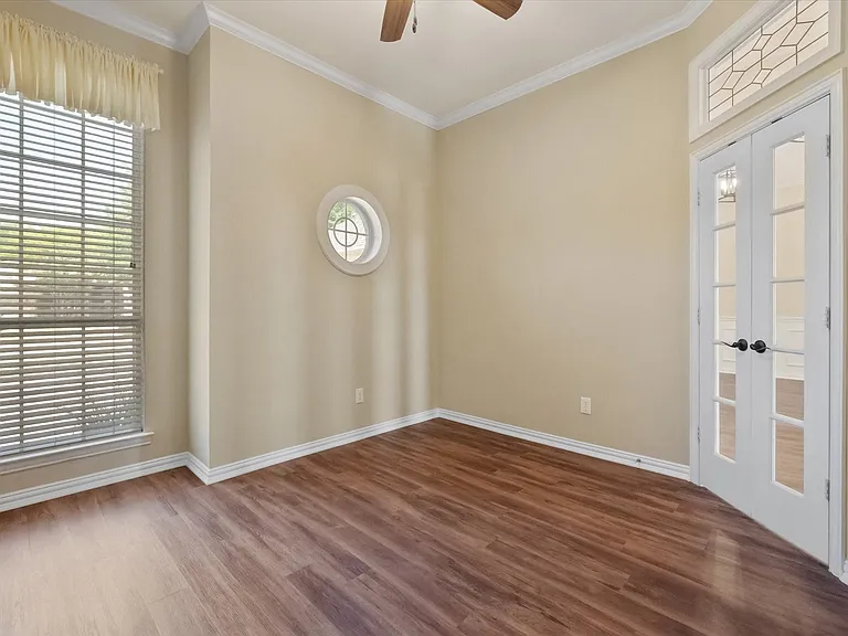 1106 Brook Arbor Dr — Photo 19
