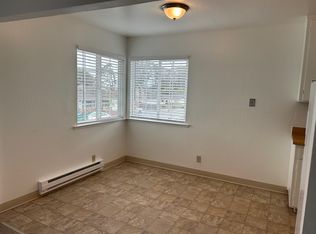 653 Grove St, Half Moon Bay, CA 94019