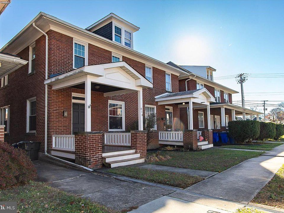 1st image of 810 Mulberry Ave