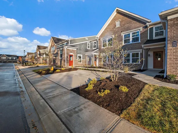 582 Foxhill Dr #11-202, Crescent Springs, KY 41017