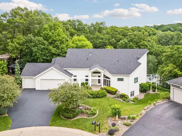 4854 Four Seasons Ct, Eagan, MN 55122