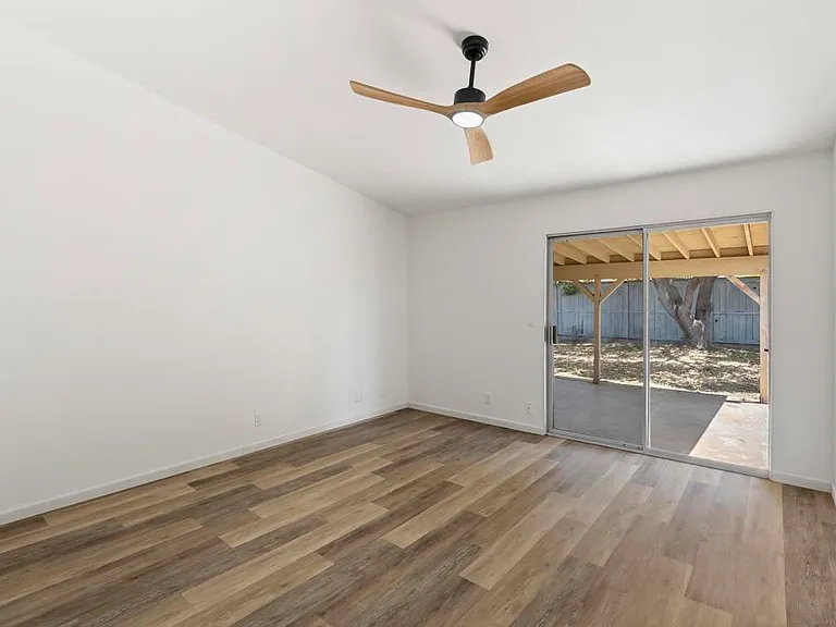 1726 Katy Pl — Photo 4