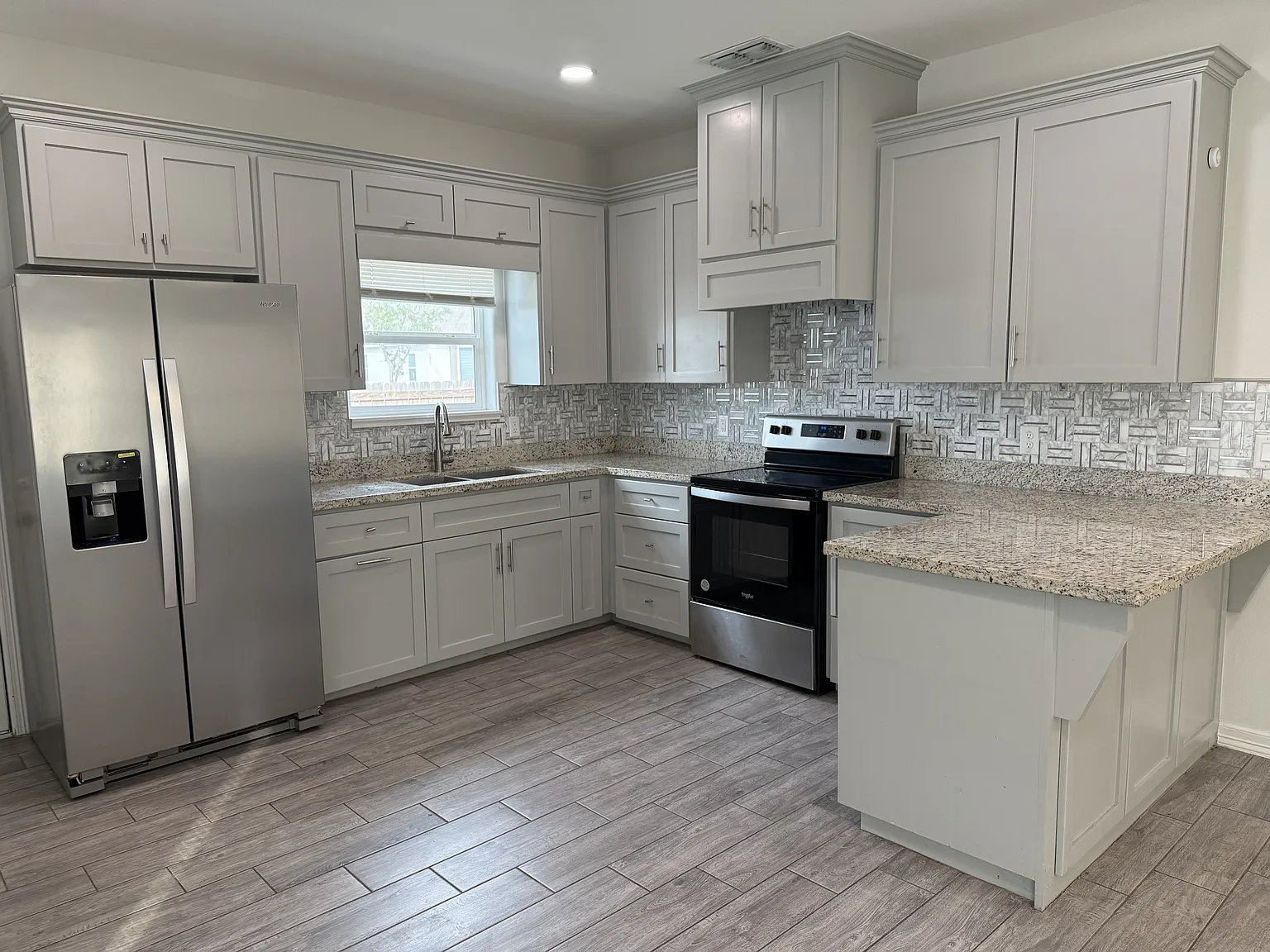 5908 Puffin Ave — Photo 3