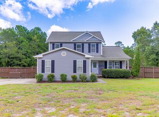 750 Jim Grant Ave, Sneads Ferry, NC 28460