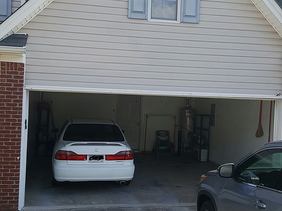 3rd image of 2153 Gwinn Dr
