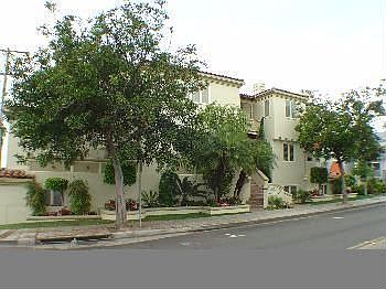 2nd image of 234 16th St