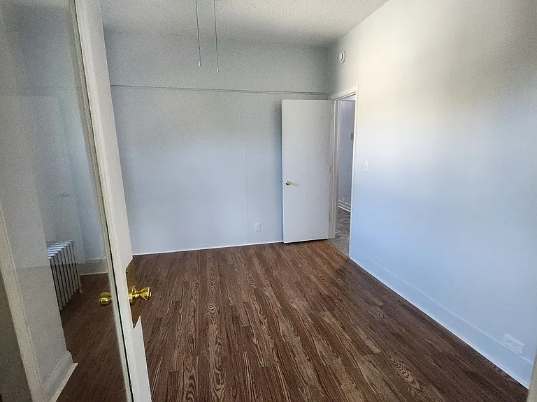 468 Beaumont St E #4 — Photo 10