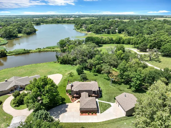 4 S Lakeview Ct, Goddard, KS 67052