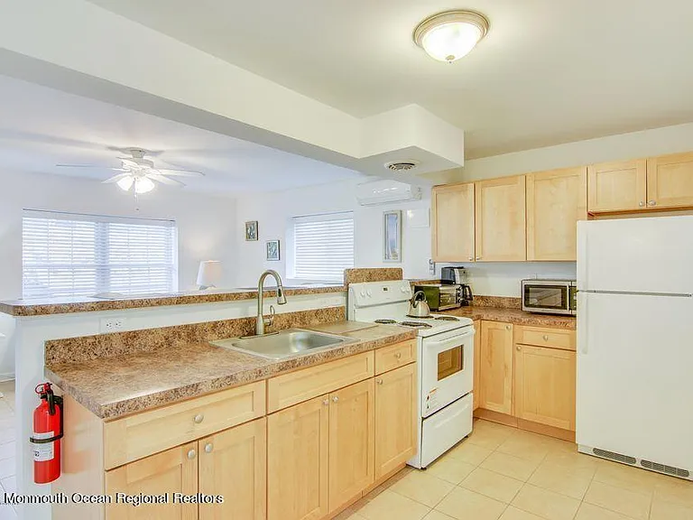 1488 Ocean Ave #16 — Photo 3