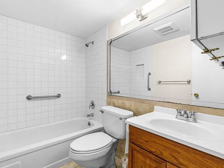 52 Kingswood E #C — Photo 12