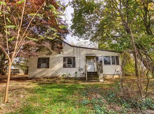 124 Half Acre Rd, Monroe Township, NJ 08831