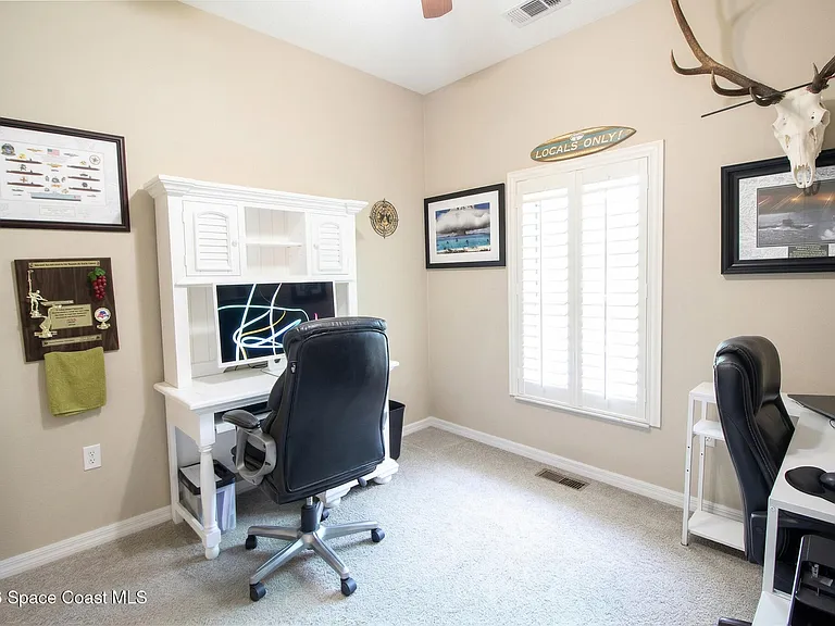 101 Majestic Bay Ave — Photo 33