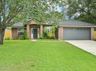 8761 Redleaf Ct, Jacksonville, FL 32244