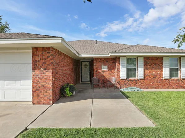 1419 Charles Ave, Panhandle, TX 79068