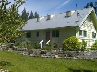 765 Classic Rd, Greenbank, WA 98253