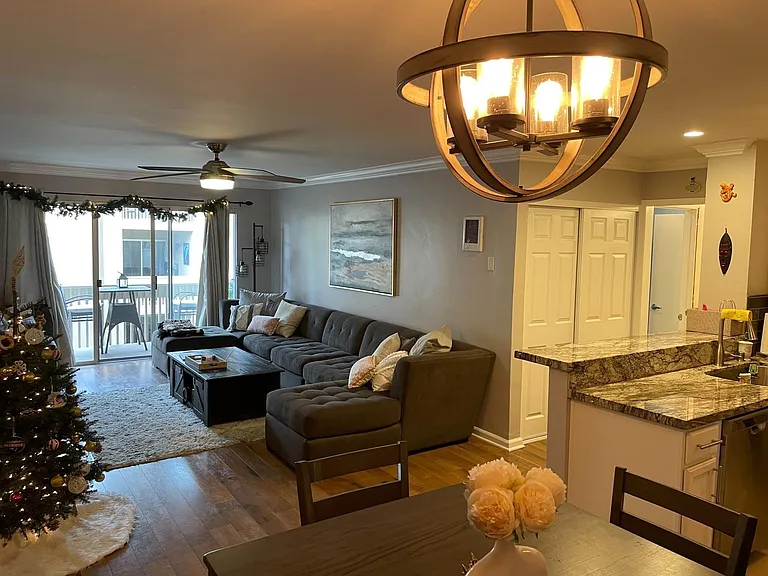 4600 Lamont St #234 — Photo 16