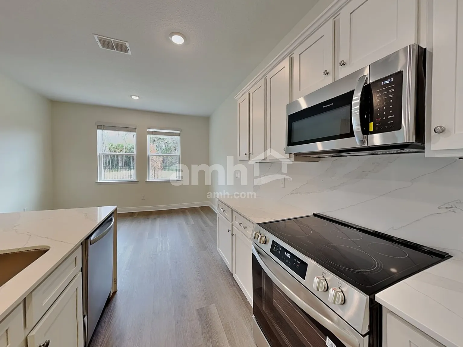 4 bed, 3.0 bath, 2245 sqft, $2,875 — Photo 4