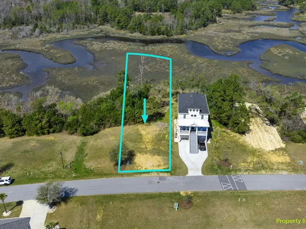 629 Cannonsgate Drive, Newport, NC 28570