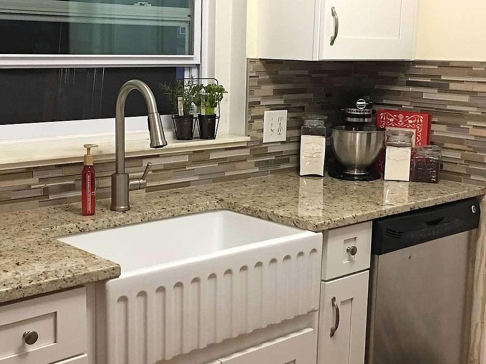 2nd image of 5037 Goldenrod Place Rd