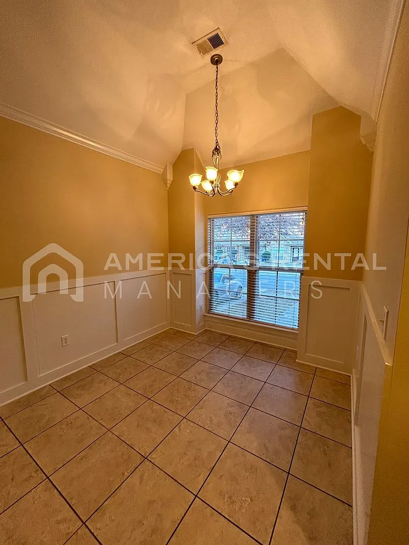 Townhome in Hoover, AL Available to View with 48 Hour Notice — Photo 3