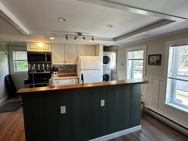 4 James Ave #2 — Photo 8