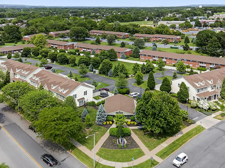 East Hills Townhomes at Bethlehem — Photo 27
