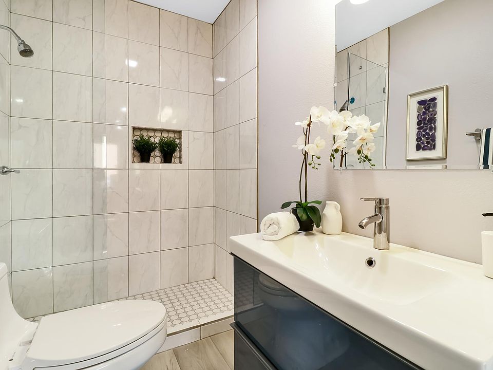 1st image of 2118 Addison Ave #2